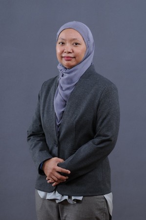 Assoc Prof Dr Maya Mazuwin